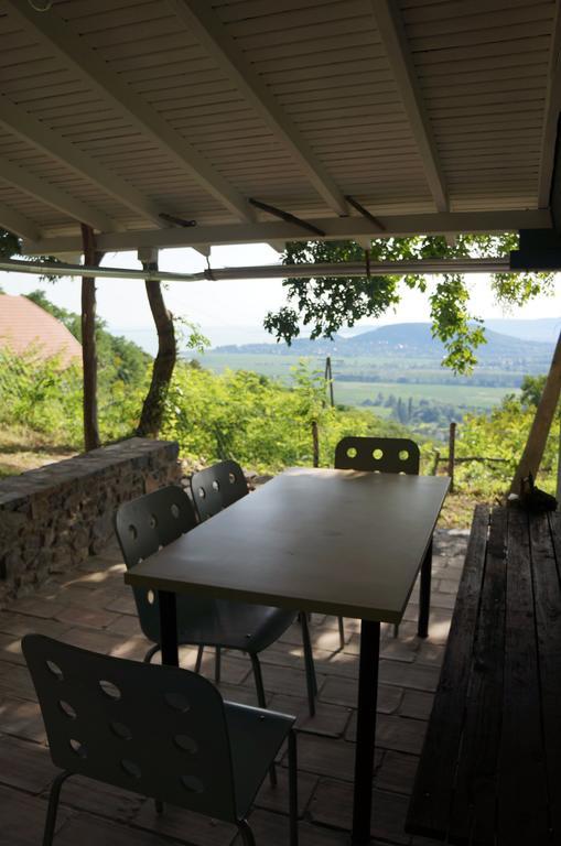 Badacsony Vendeghaz Villa Badacsonytordemic Bilik gambar